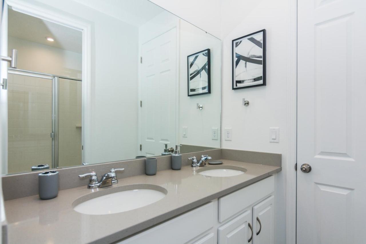 Brand New 9 Bedrooms House With Private Pool, Star Wars Game Room, Theme Rooms And Lake View Sa2145 Kissimmee Kültér fotó