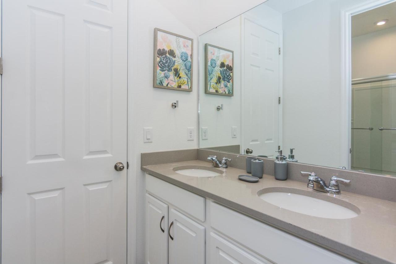 Brand New 9 Bedrooms House With Private Pool, Star Wars Game Room, Theme Rooms And Lake View Sa2145 Kissimmee Kültér fotó